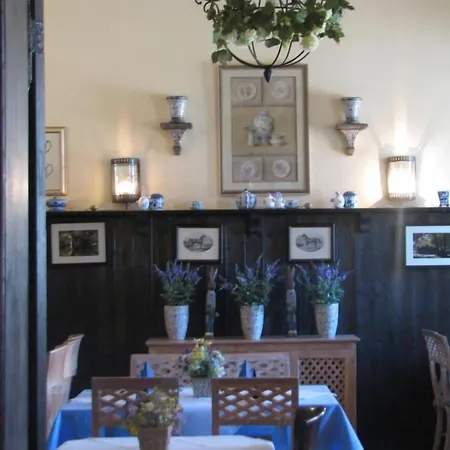 Zum Hauenden Schwein Hotel