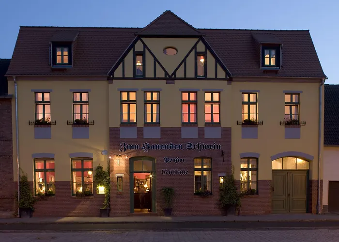 Zum Hauenden Schwein 3*