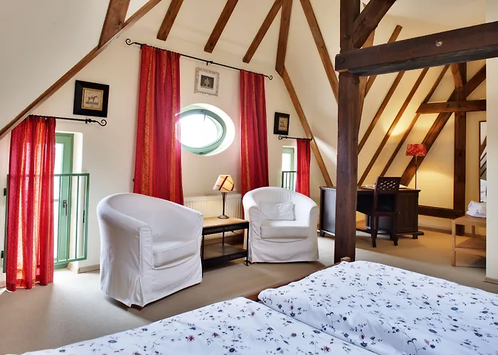 Zum Hauenden Schwein 3*